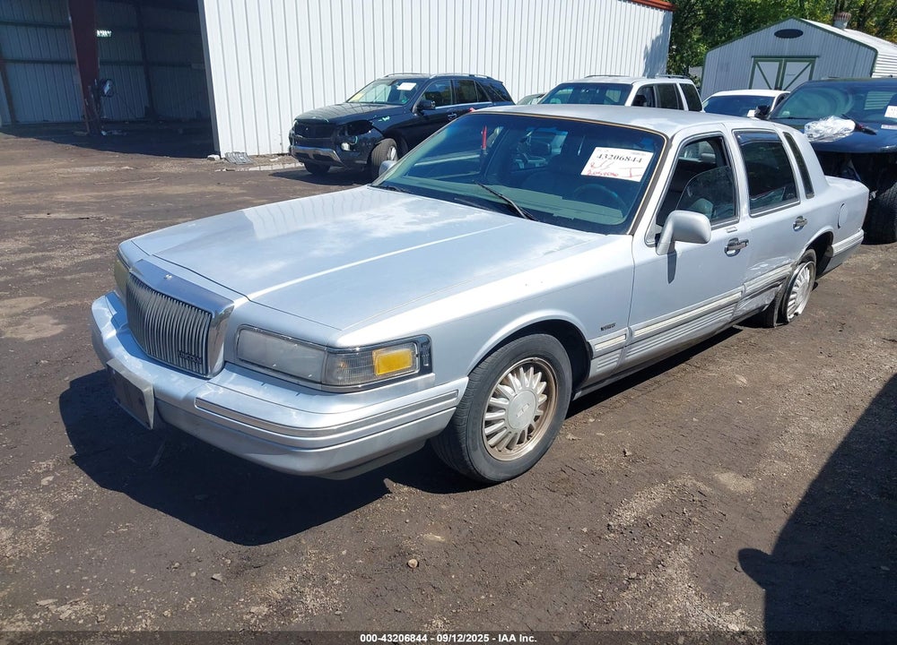 1995 LINCOLN TOWN CAR CARTIER VIN: 1LNLM83W6SY639757