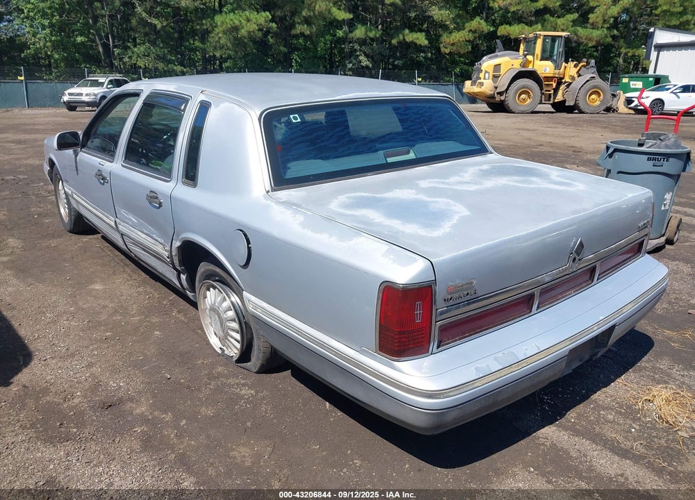 1995 LINCOLN TOWN CAR CARTIER VIN: 1LNLM83W6SY639757