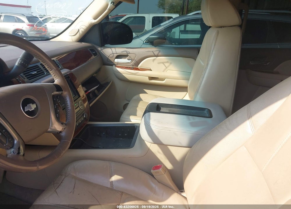 2009 CHEVROLET TAHOE LT2 VIN: 1GNFC23049R148953