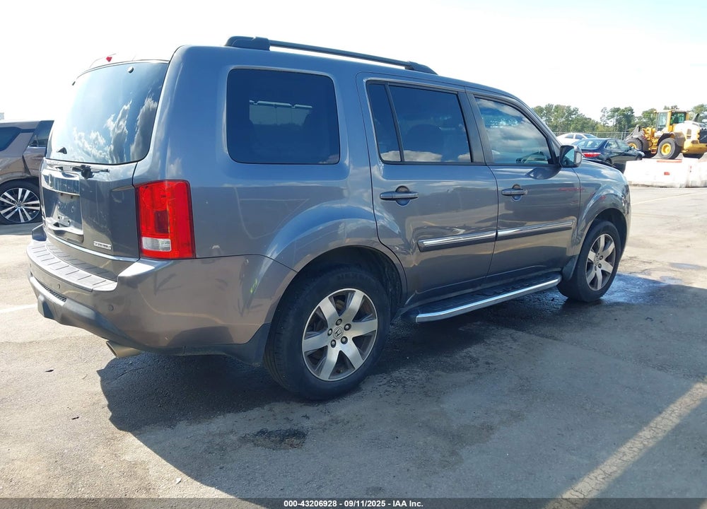 2015 HONDA PILOT VIN: 5FNYF3H94FB016752