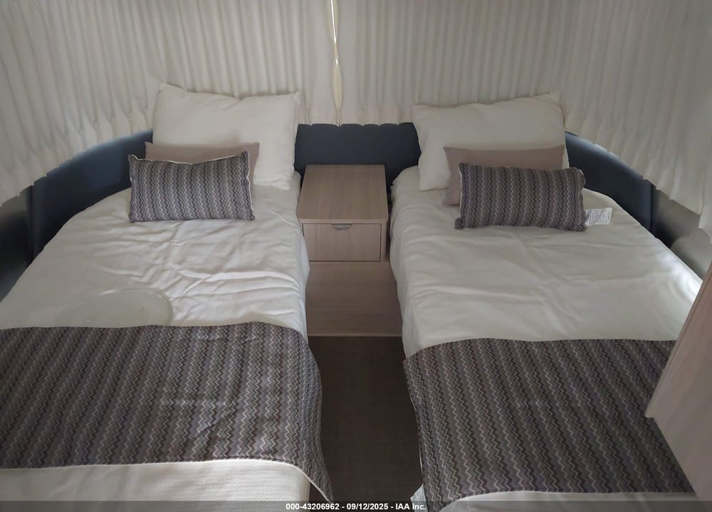 2022 AIRSTREAM OTHER VIN: 1STKNYG29NJ560781