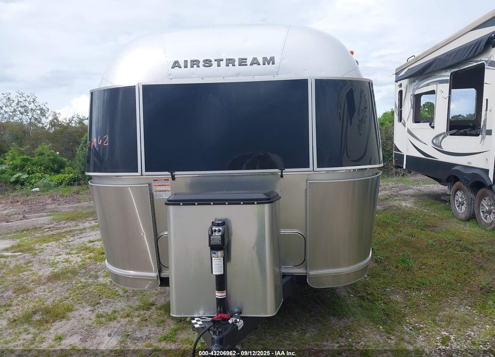 2022 AIRSTREAM OTHER VIN: 1STKNYG29NJ560781