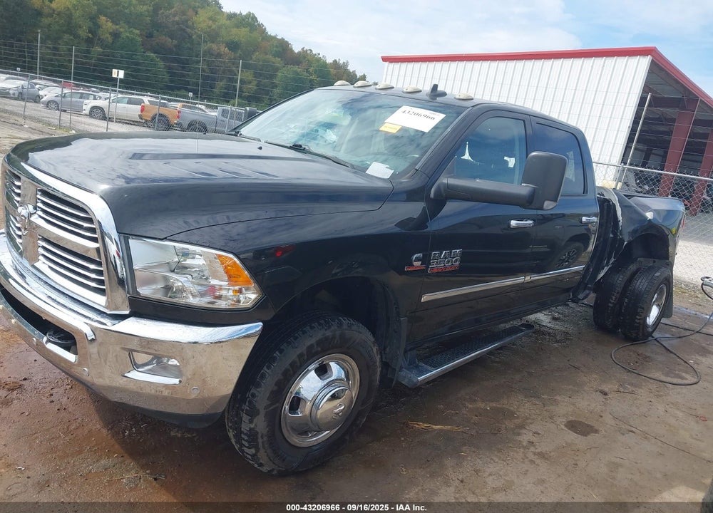 2017 RAM 3500 BIG HORN  4X4 8' BOX VIN: 3C63RRHL5HG736632