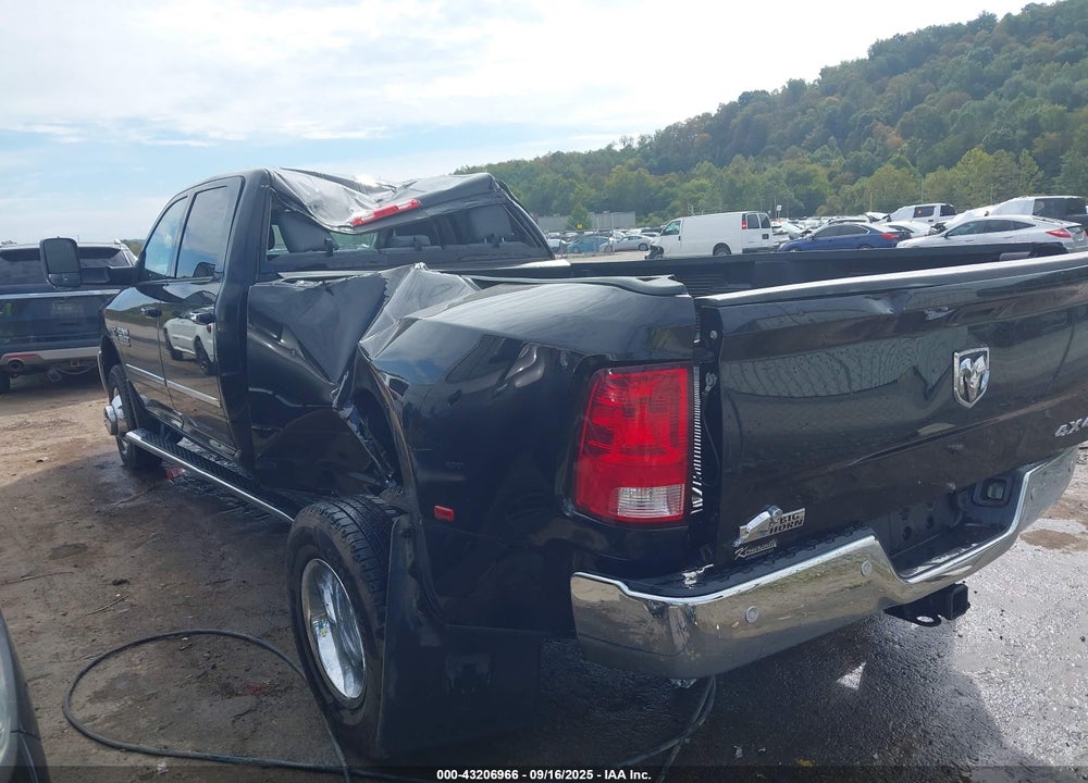 2017 RAM 3500 BIG HORN  4X4 8' BOX VIN: 3C63RRHL5HG736632