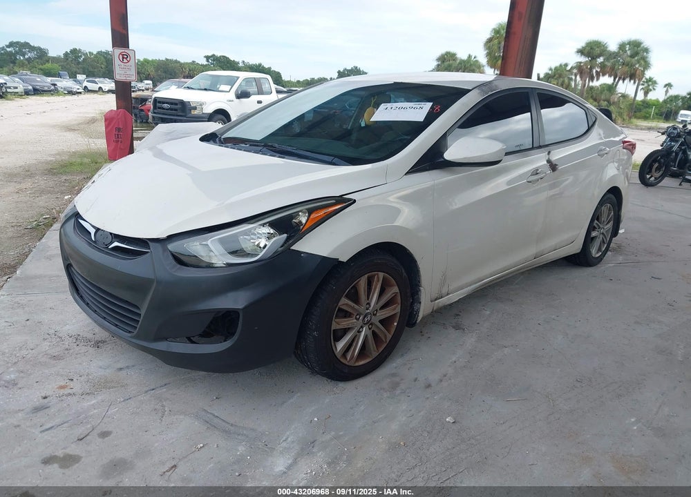 2014 HYUNDAI ELANTRA VIN: 5NPDH4AE7EH519164
