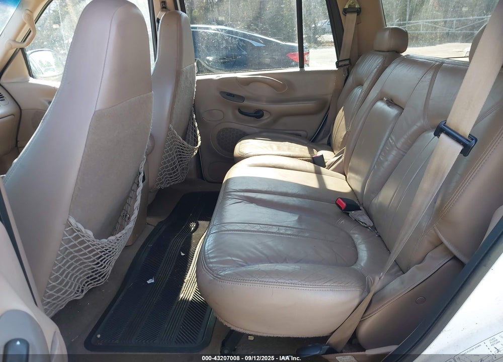 1999 FORD EXPEDITION EDDIE BAUER/XLT VIN: 1FMPU18L9XLA34305