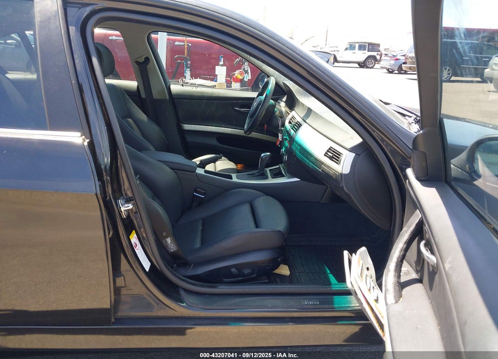 2007 BMW 328I VIN: WBAVA33567KX75653