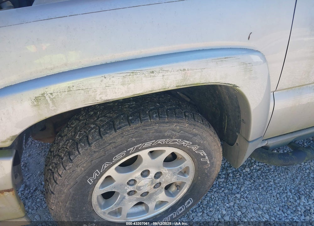 2004 CHEVROLET SUBURBAN 1500 Z71 VIN: 3GNFK16Z54G211588