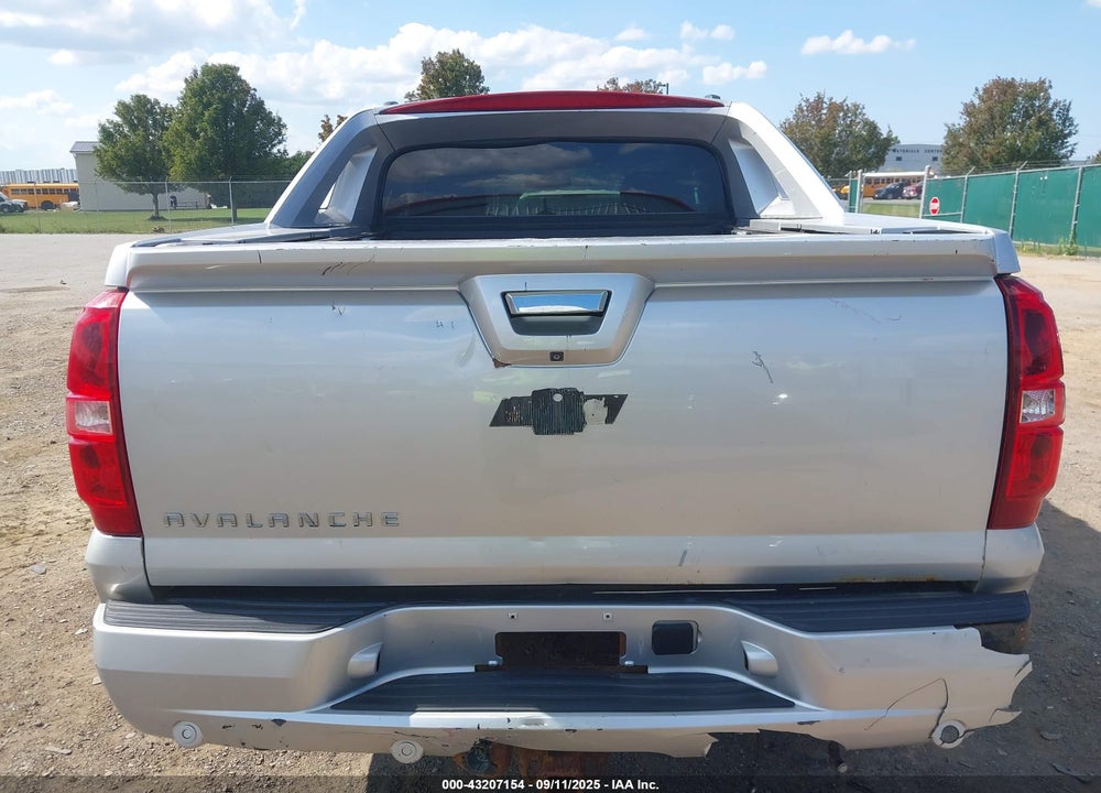 2013 CHEVROLET AVALANCHE LS VIN: 3GNTKEE78DG190925