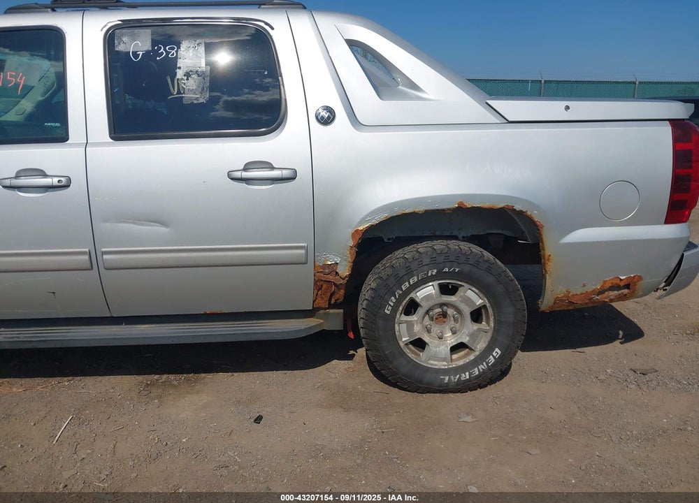 2013 CHEVROLET AVALANCHE LS VIN: 3GNTKEE78DG190925