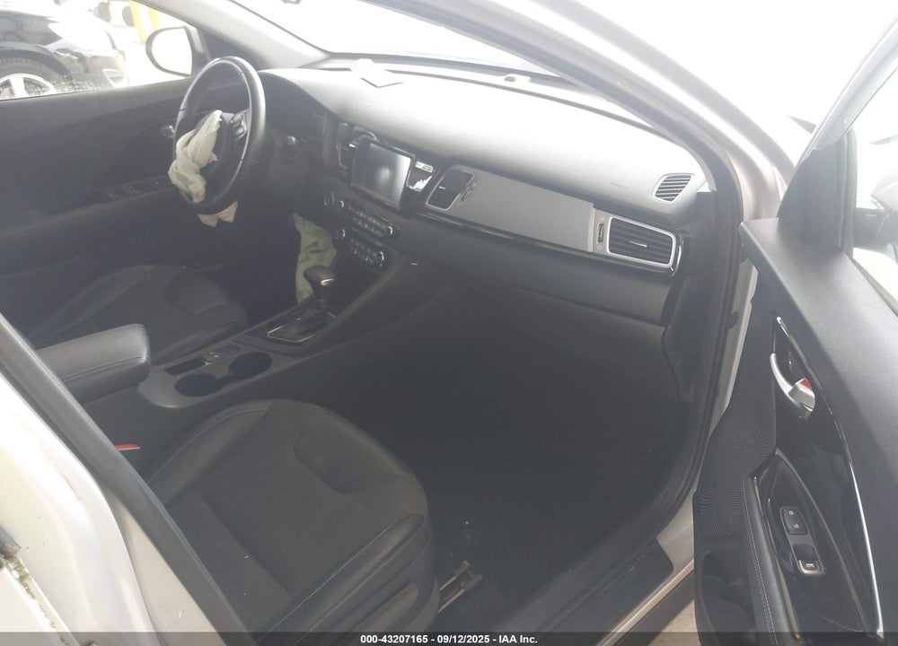 2017 KIA NIRO VIN: KNDCC3LC3H5050935