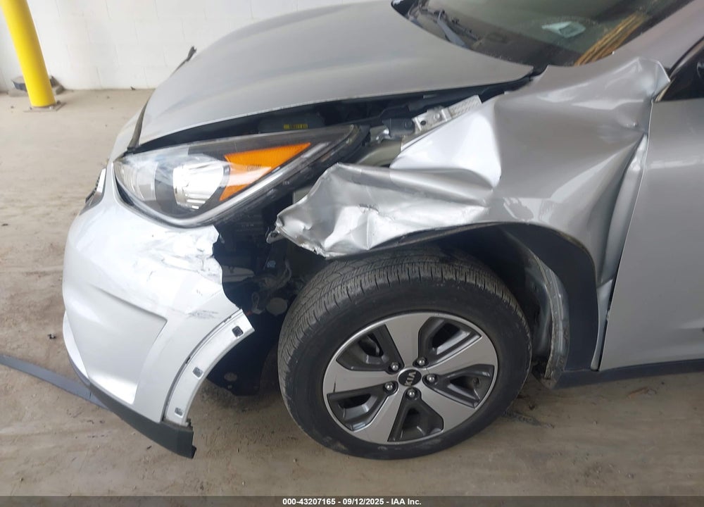 2017 KIA NIRO VIN: KNDCC3LC3H5050935