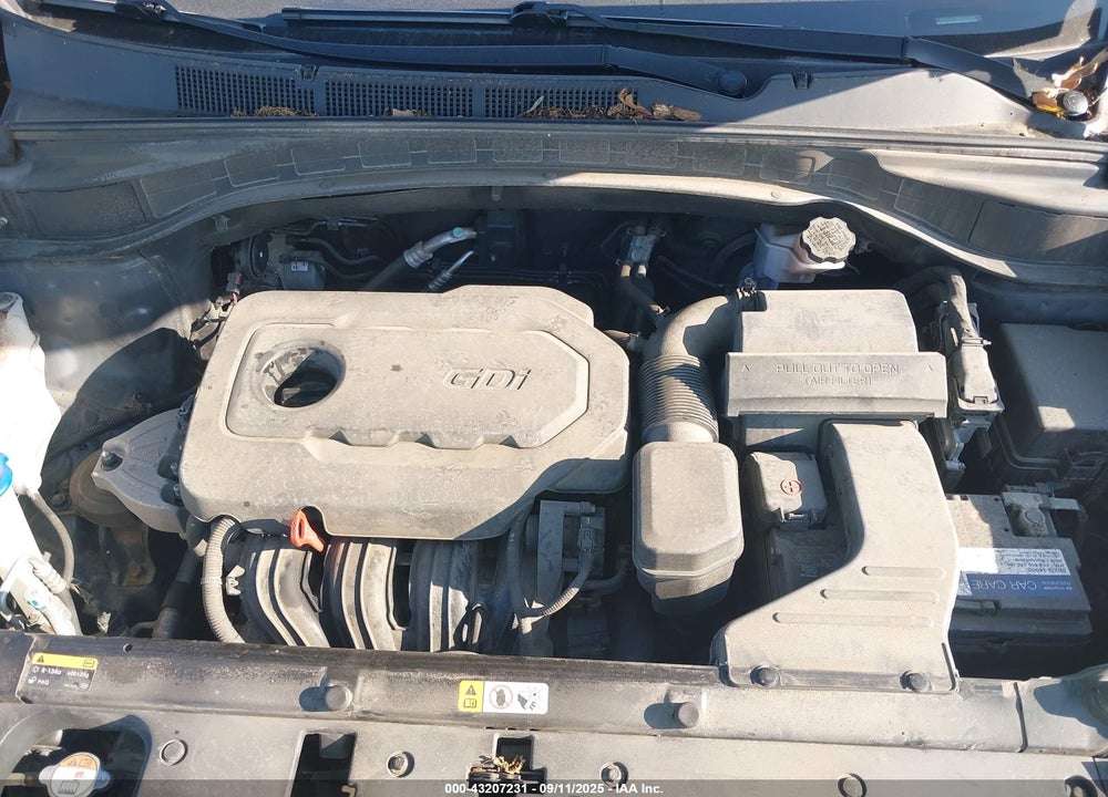 2017 HYUNDAI SANTA FE VIN: 5XYZU3LB9HG460483