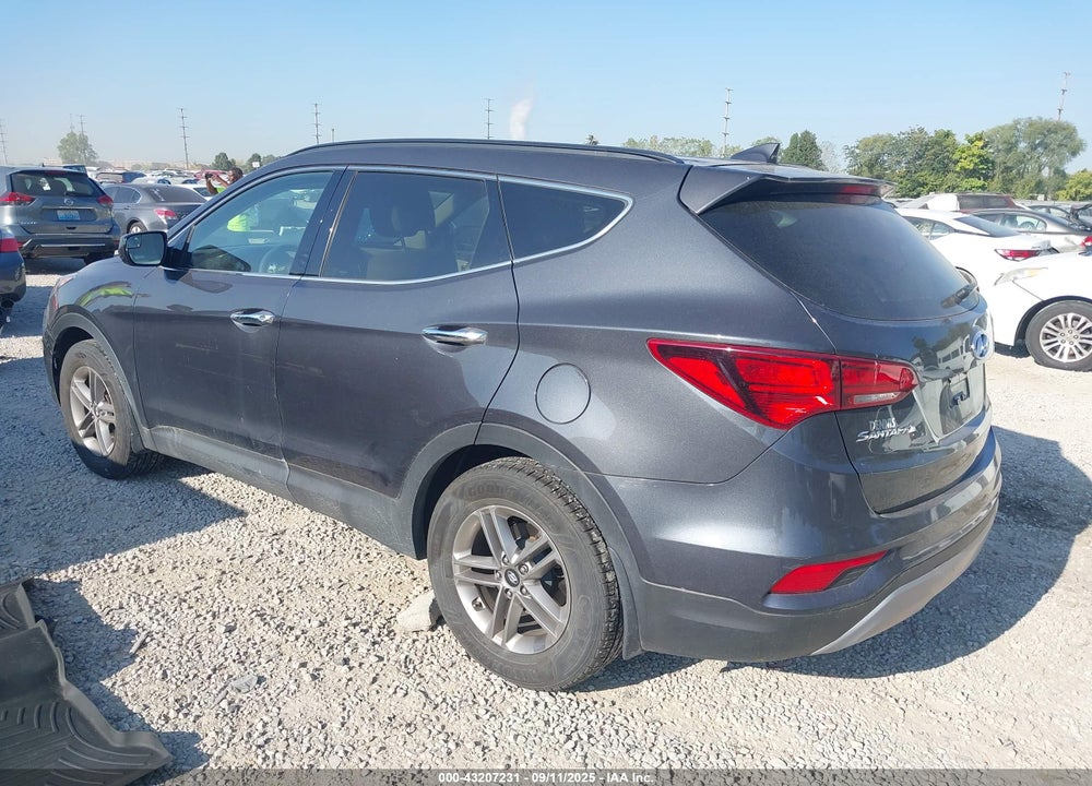 2017 HYUNDAI SANTA FE VIN: 5XYZU3LB9HG460483