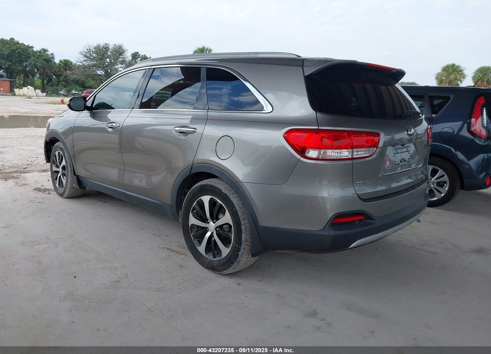 2016 KIA SORENTO VIN: 5XYPH4A57GG048639