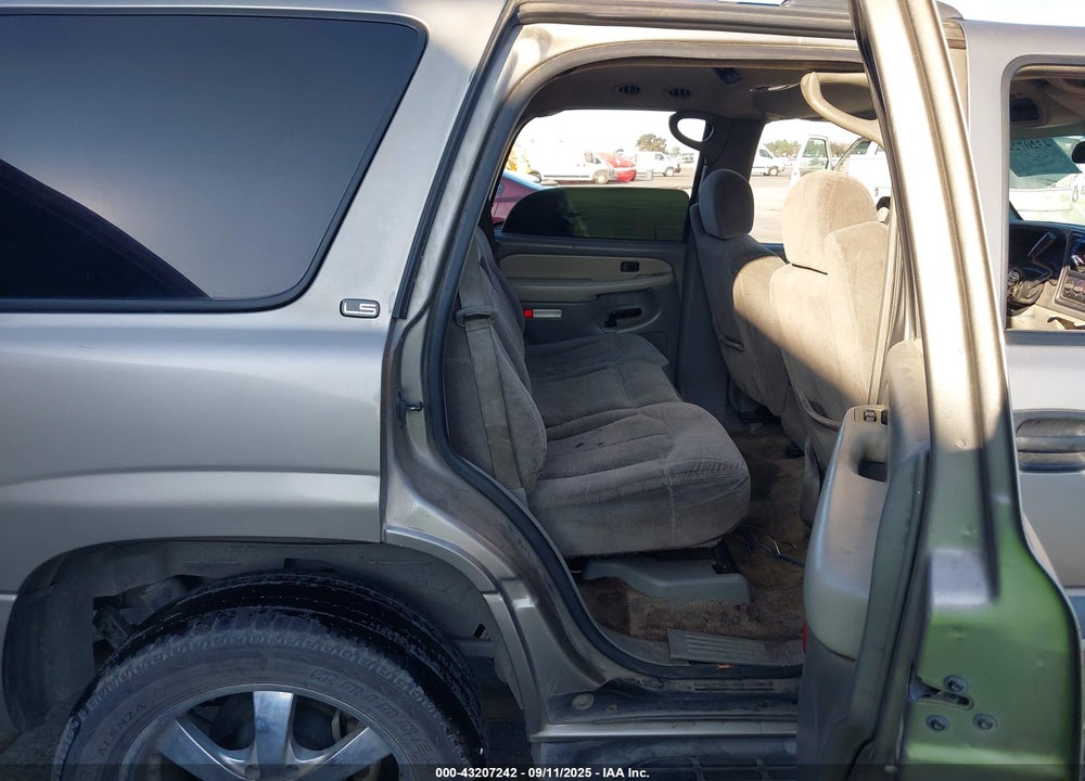 2002 CHEVROLET TAHOE LS VIN: 1GNEC13T02R321664