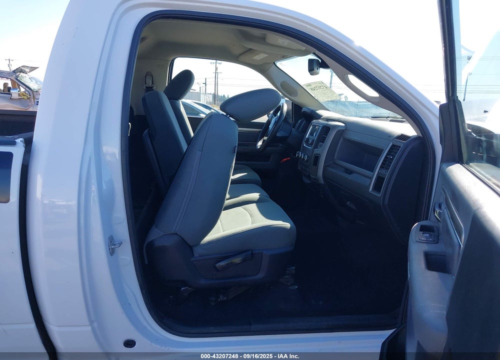 2018 RAM 1500 TRADESMAN 4X2 8' BOX VIN: 3C6JR6DT2JG162850