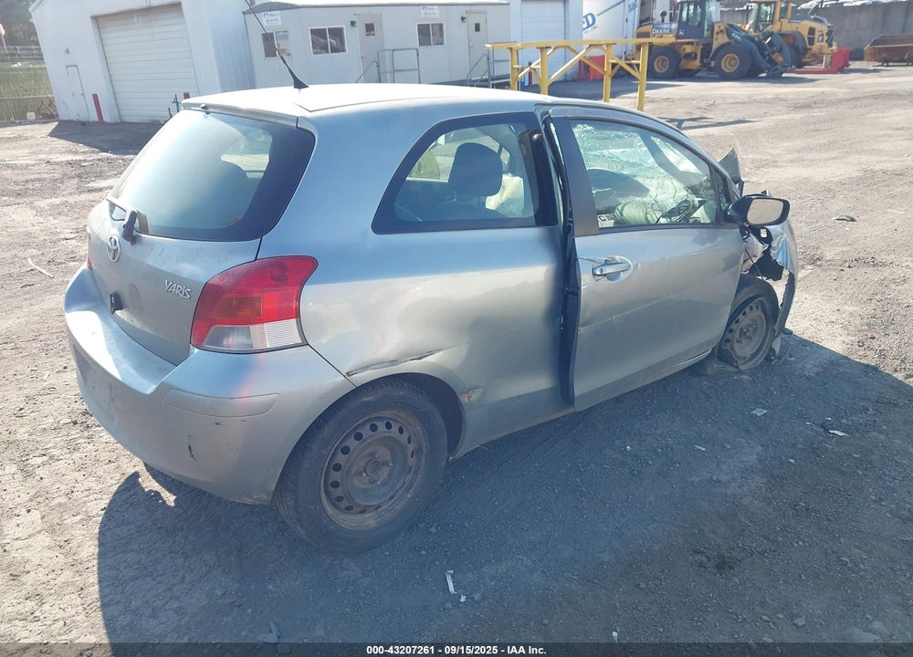 2009 TOYOTA YARIS VIN: JTDJT903795242844