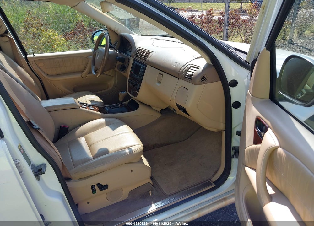 2001 MERCEDES-BENZ ML 320 VIN: 4JGAB54E11A287423