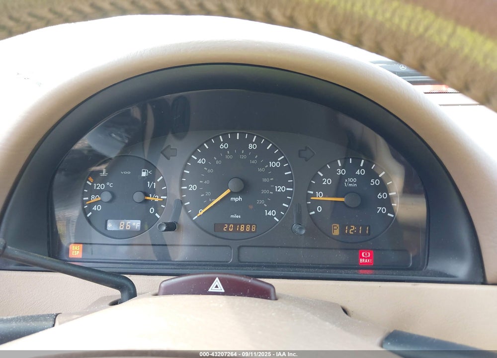 2001 MERCEDES-BENZ ML 320 VIN: 4JGAB54E11A287423