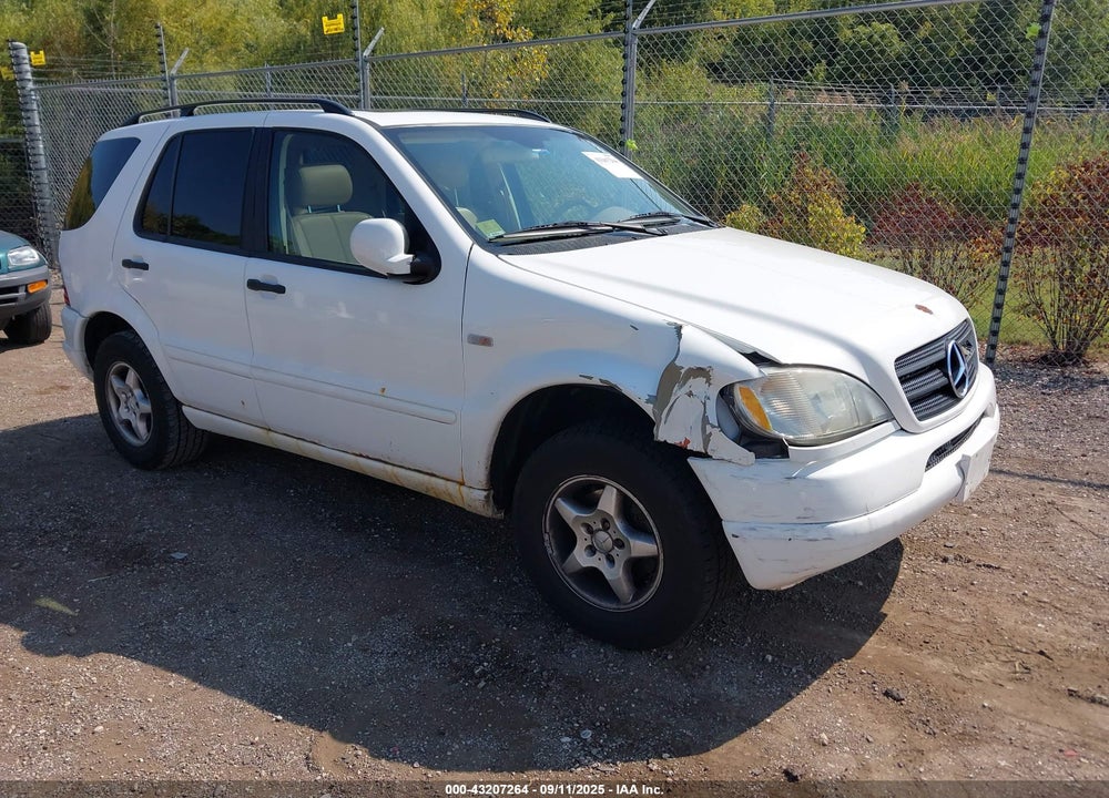 2001 MERCEDES-BENZ ML 320 VIN: 4JGAB54E11A287423