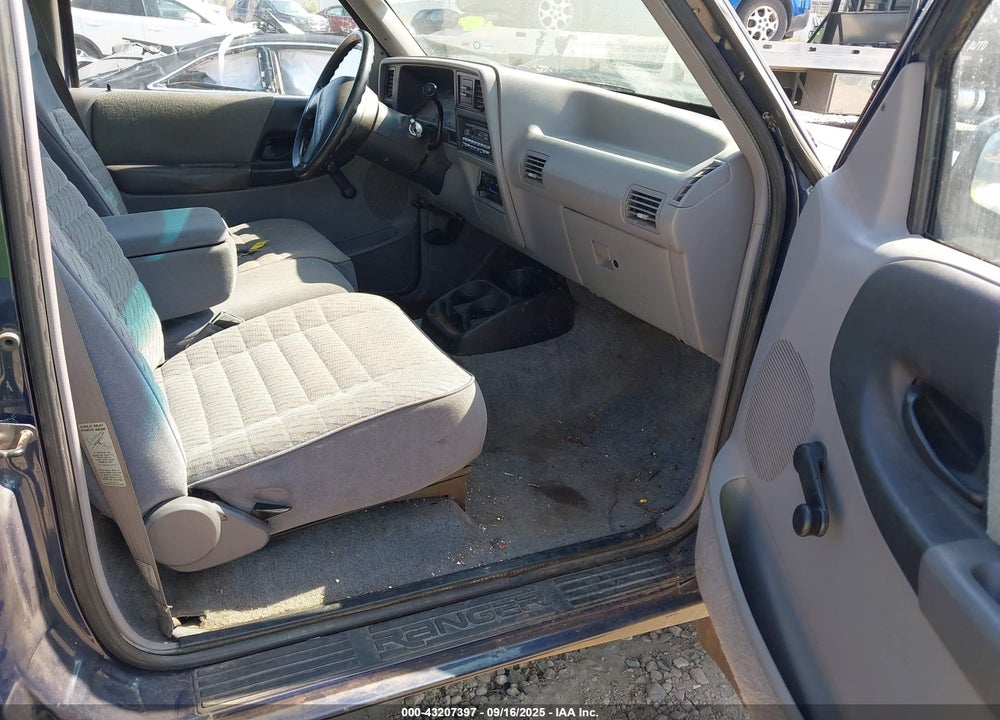 1994 FORD RANGER VIN: 1FTCR11U2RPA90816
