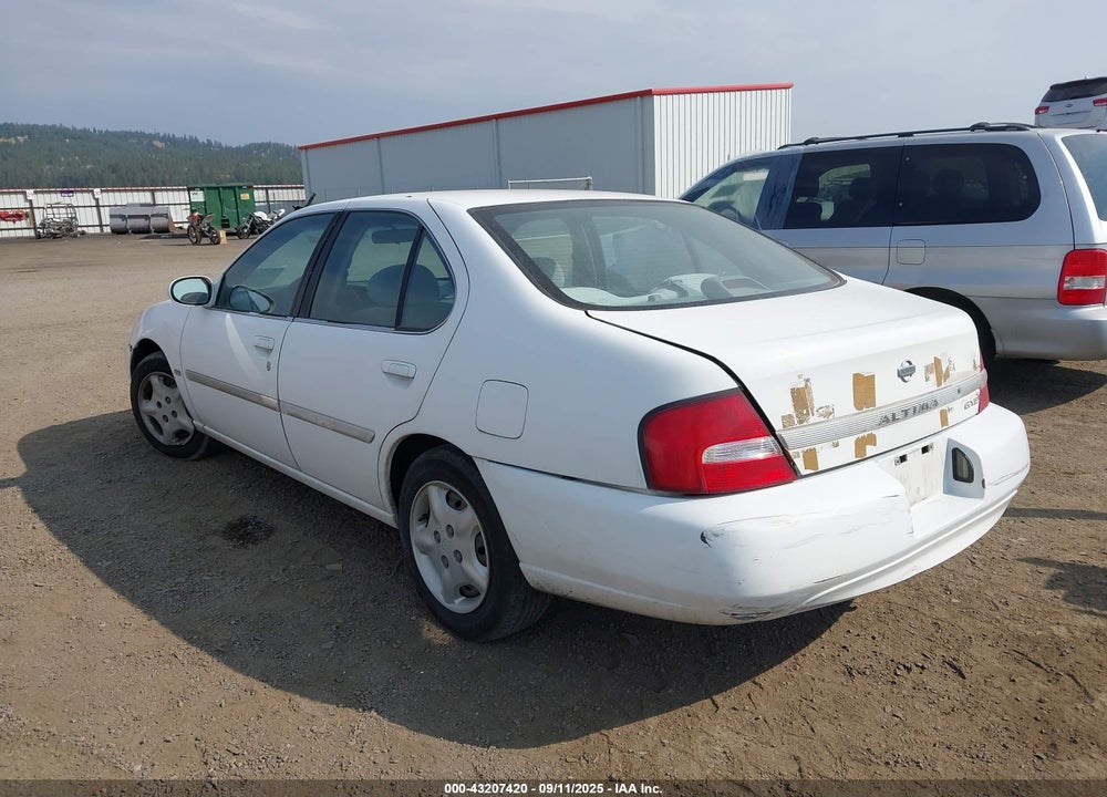2001 NISSAN ALTIMA GXE VIN: 1N4DL01D21C171283