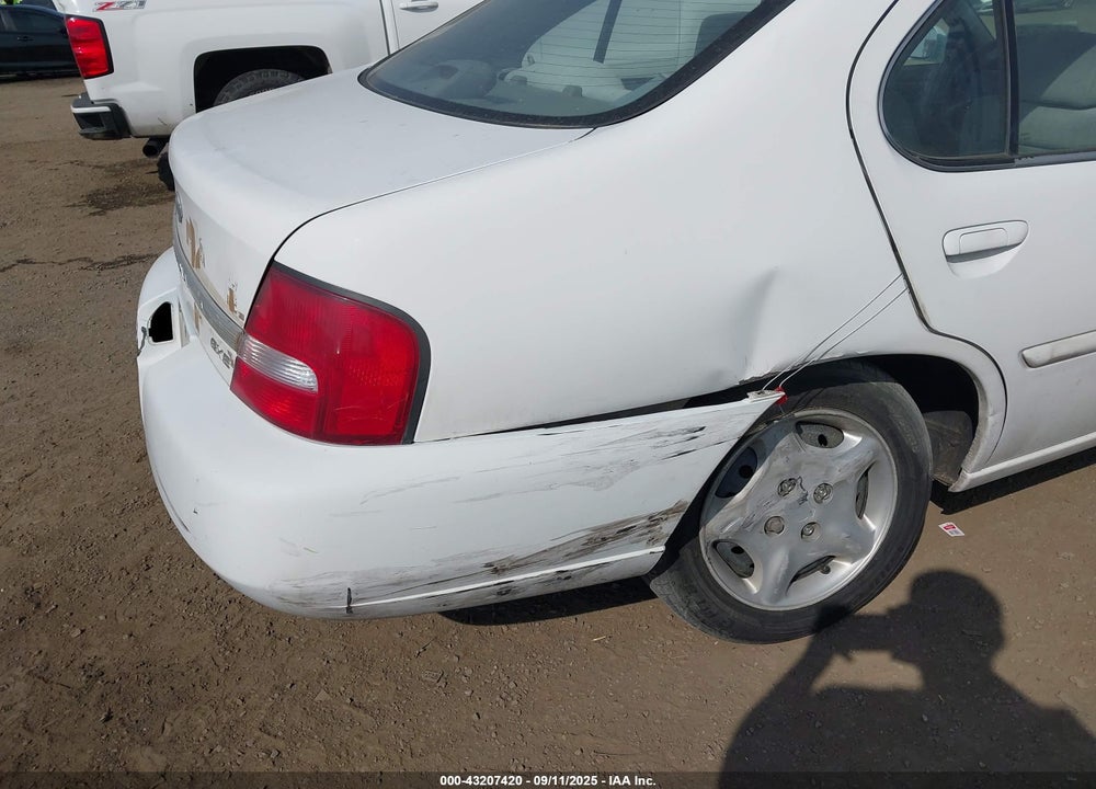 2001 NISSAN ALTIMA GXE VIN: 1N4DL01D21C171283