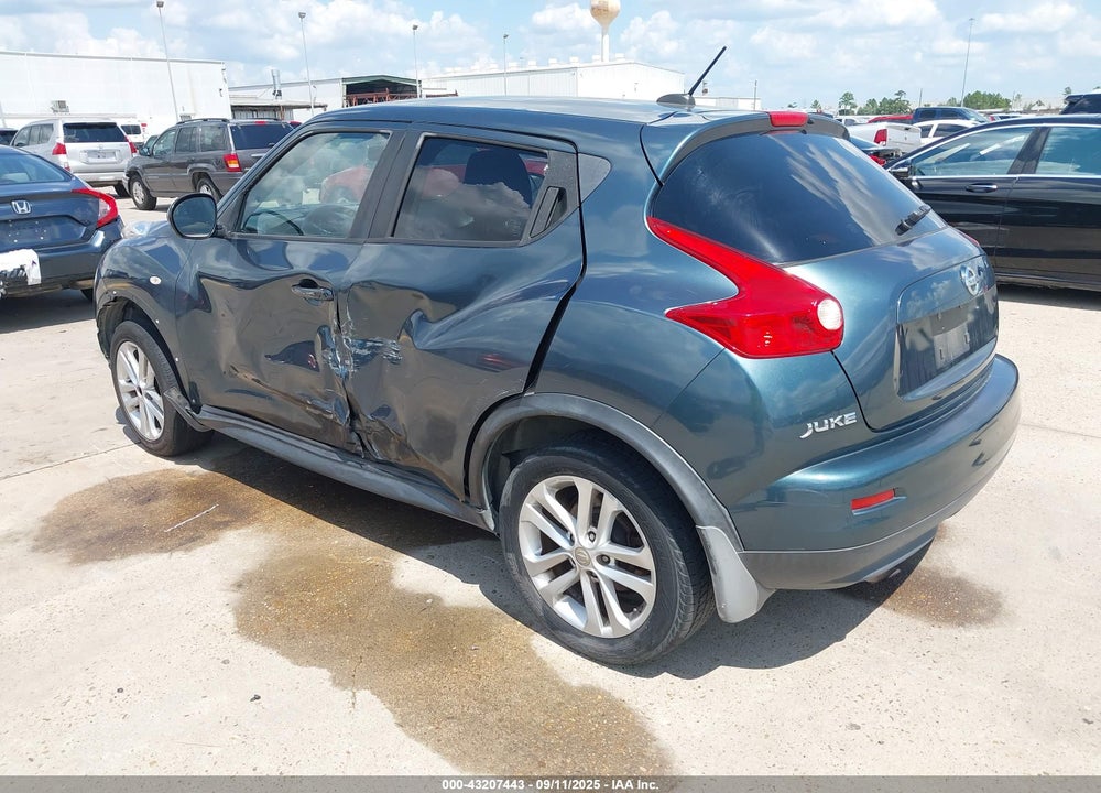 2011 NISSAN JUKE VIN: JN8AF5MV3BT010792