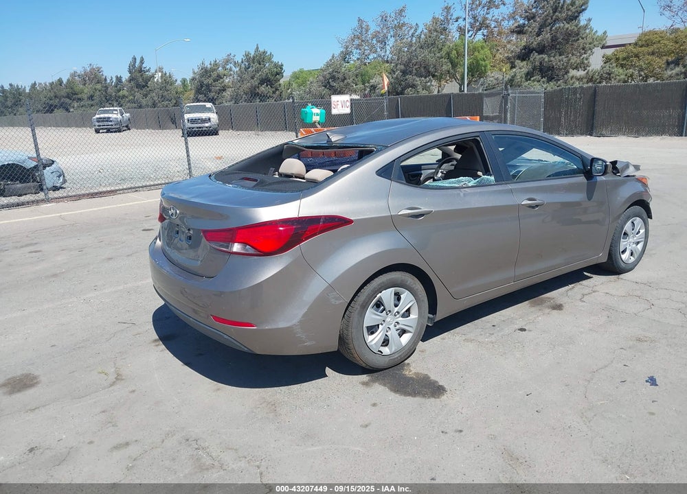 2016 HYUNDAI ELANTRA SE VIN: 5NPDH4AE2GH776977