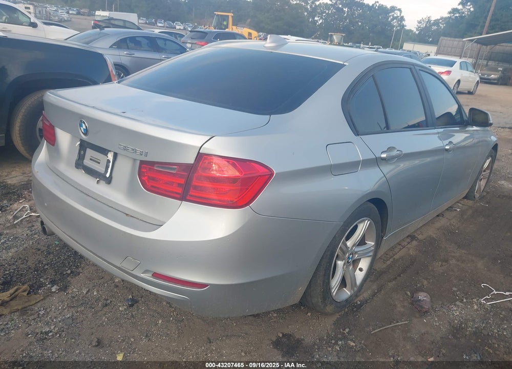 2013 BMW 3 SERIES VIN: WBA3A5G56DNP23382