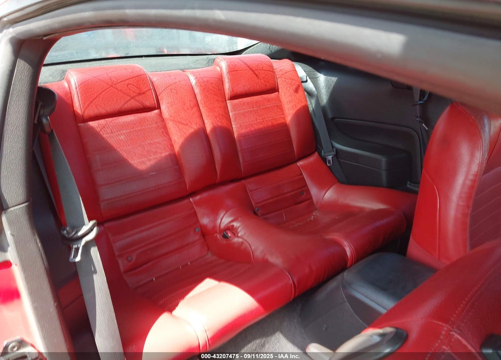 2008 FORD MUSTANG VIN: 1ZVHT82H685148435