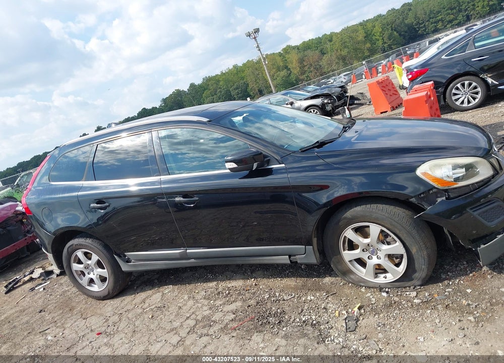 2011 VOLVO XC60 VIN: YV4952DL1B2163771