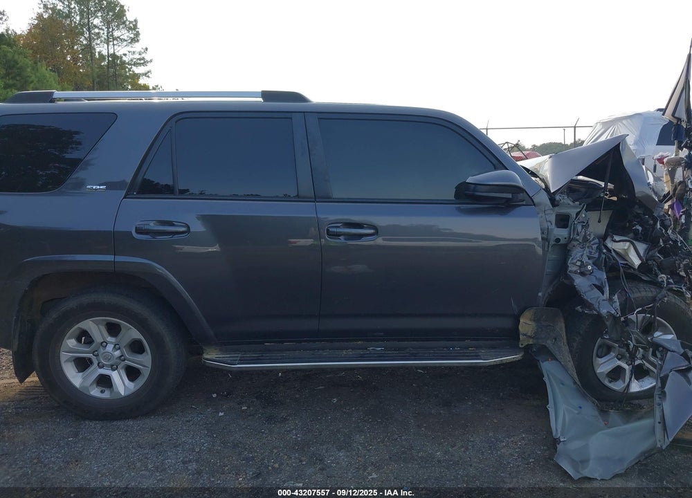 2021 TOYOTA 4RUNNER VIN: JTEMU5JR7M5928585