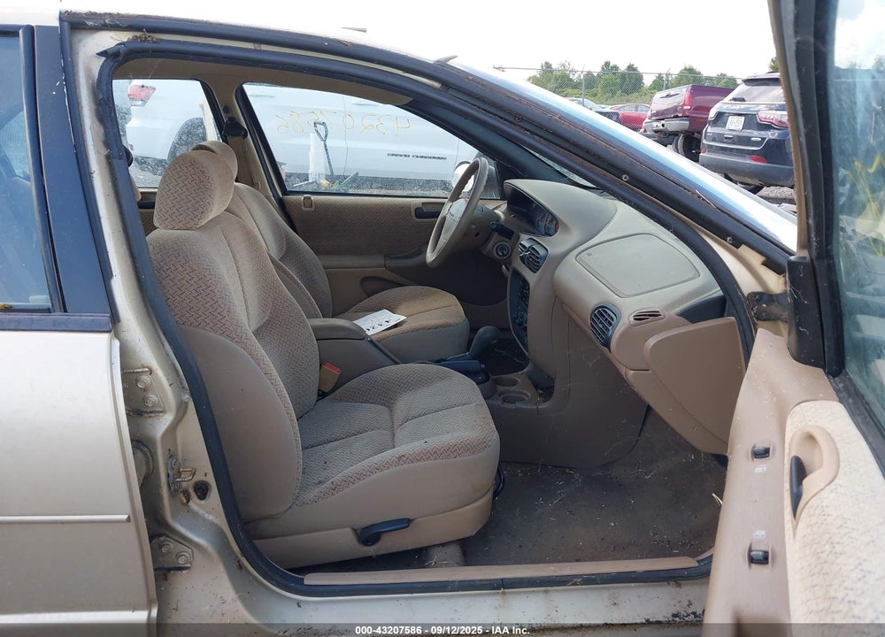 2000 CHRYSLER CIRRUS LX VIN: 1C3EJ46X0YN200040