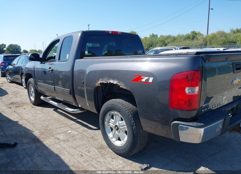 2010 CHEVROLET SILVERADO 1500 VIN: 1GCSCSE07AZ112585