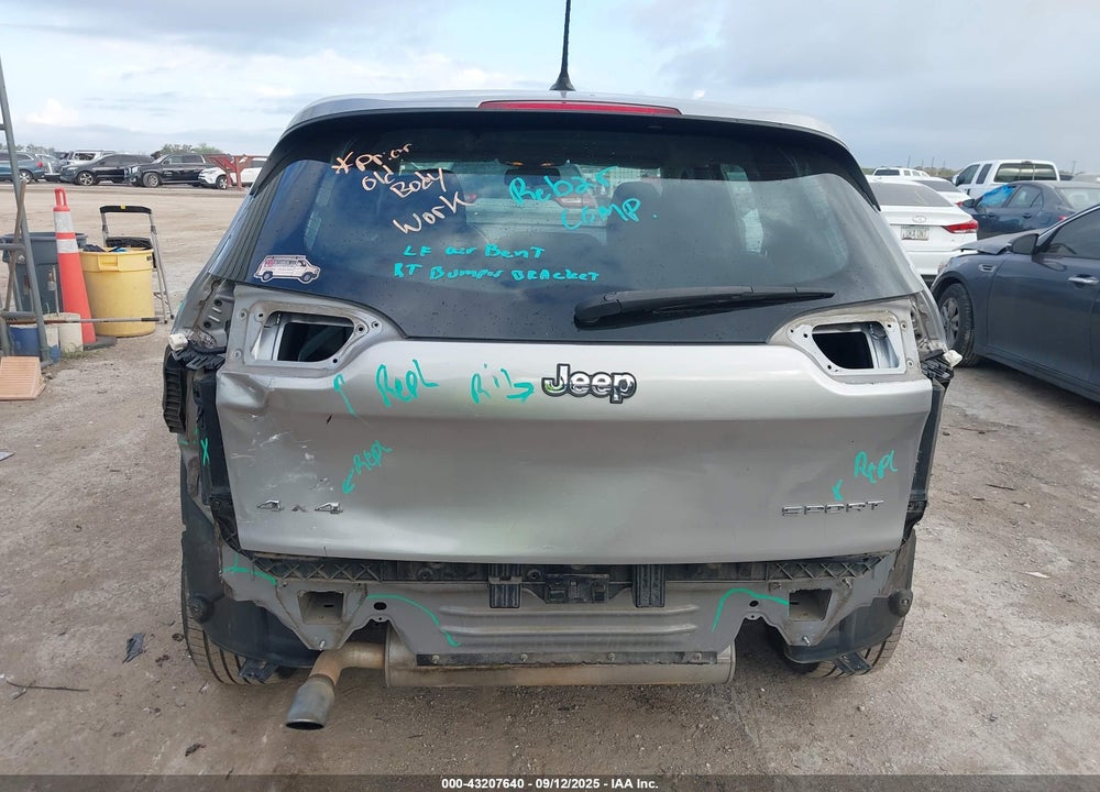 2014 JEEP CHEROKEE VIN: 1C4PJMAB4EW233404