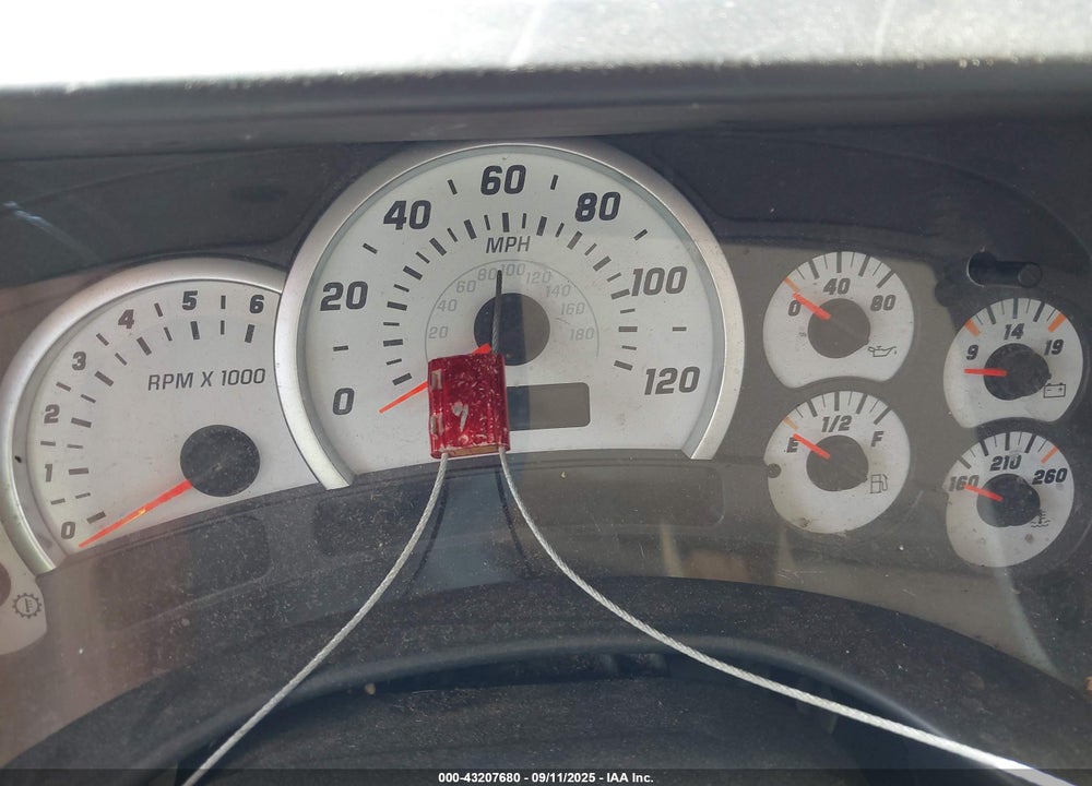 2004 HUMMER H2 VIN: 5GRGN23U44H108265