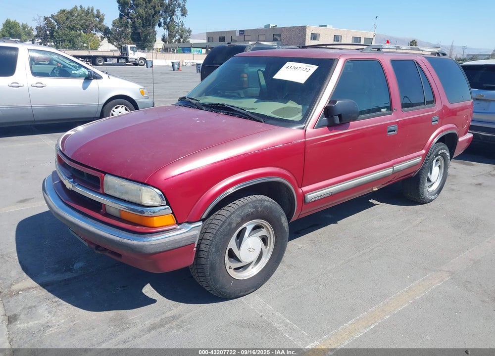 2000 CHEVROLET BLAZER LT VIN: 1GNDT13W5Y2283596