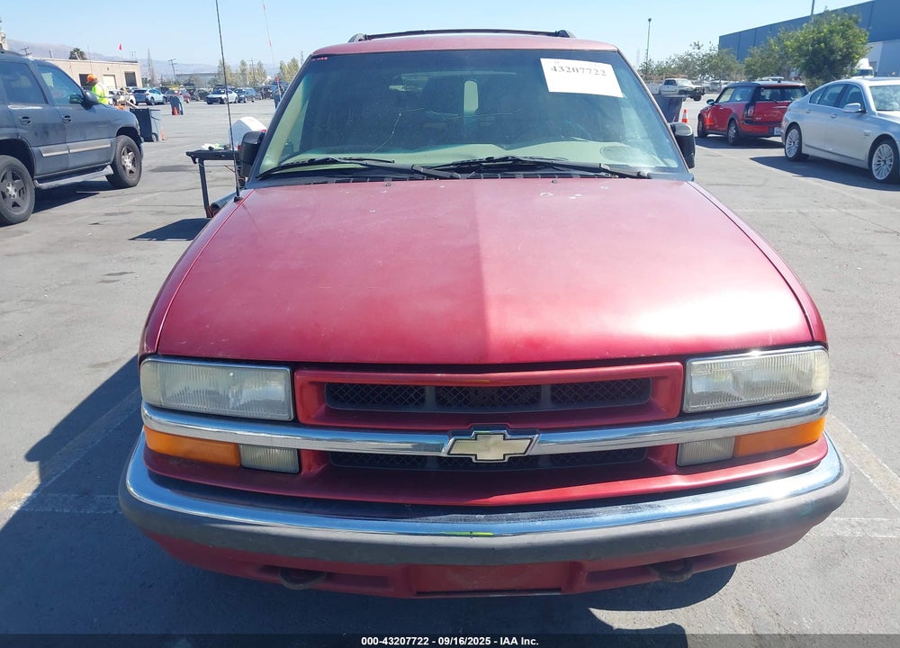 2000 CHEVROLET BLAZER LT VIN: 1GNDT13W5Y2283596