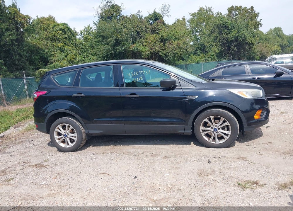 2017 FORD ESCAPE VIN: 1FMCU0F72HUF02904