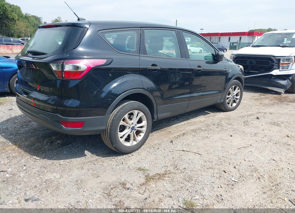 2017 FORD ESCAPE VIN: 1FMCU0F72HUF02904
