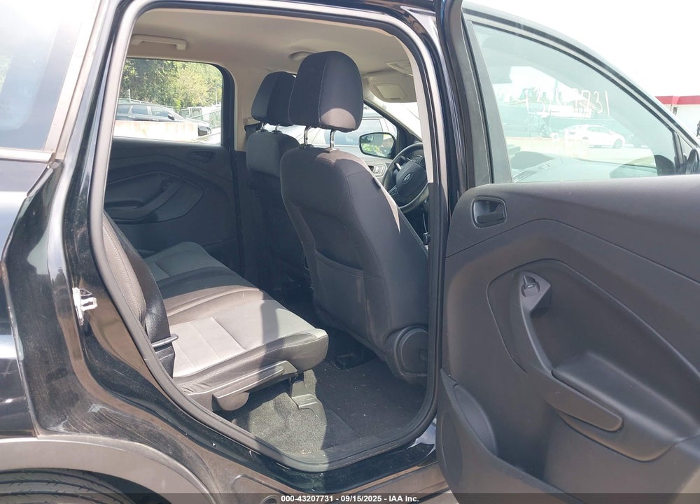 2017 FORD ESCAPE VIN: 1FMCU0F72HUF02904