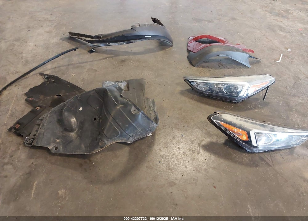 2019 HYUNDAI TUCSON VIN: KM8J2CA49KU873352