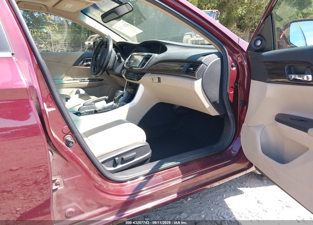 2016 HONDA ACCORD EX-L VIN: 1HGCR2F87GA179588