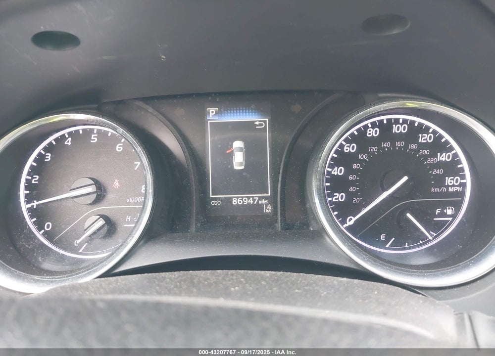 2018 TOYOTA CAMRY VIN: 4T1B11HK5JU632757