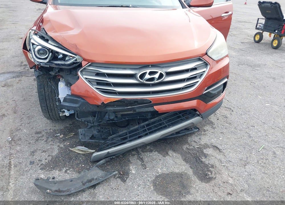 2017 HYUNDAI SANTA FE VIN: 5XYZT3LB5HG450570