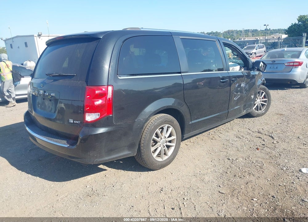 2020 DODGE GRAND CARAVAN SXT VIN: 2C4RDGCG7LR194968