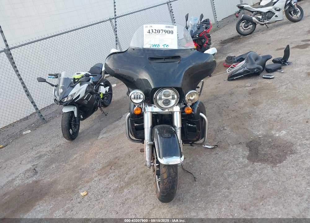 2018 HARLEY-DAVIDSON FLHTCU ULTRA CLASSIC ELECTRA GLD VIN: 1HD1FCC1XJB669096
