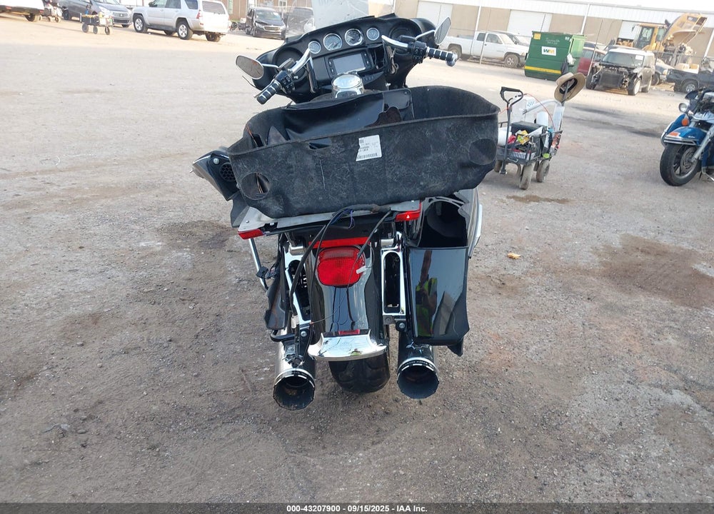 2018 HARLEY-DAVIDSON FLHTCU ULTRA CLASSIC ELECTRA GLD VIN: 1HD1FCC1XJB669096